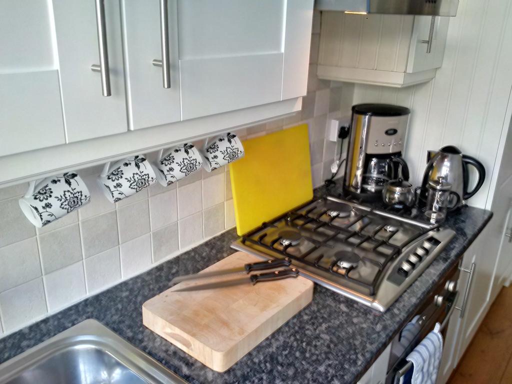 Luxury Holland Park, Sleeps 2, Free S'Fast Wifi Apartamento Londres Exterior foto