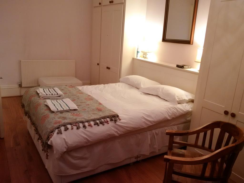 Luxury Holland Park, Sleeps 2, Free S'Fast Wifi Apartamento Londres Exterior foto